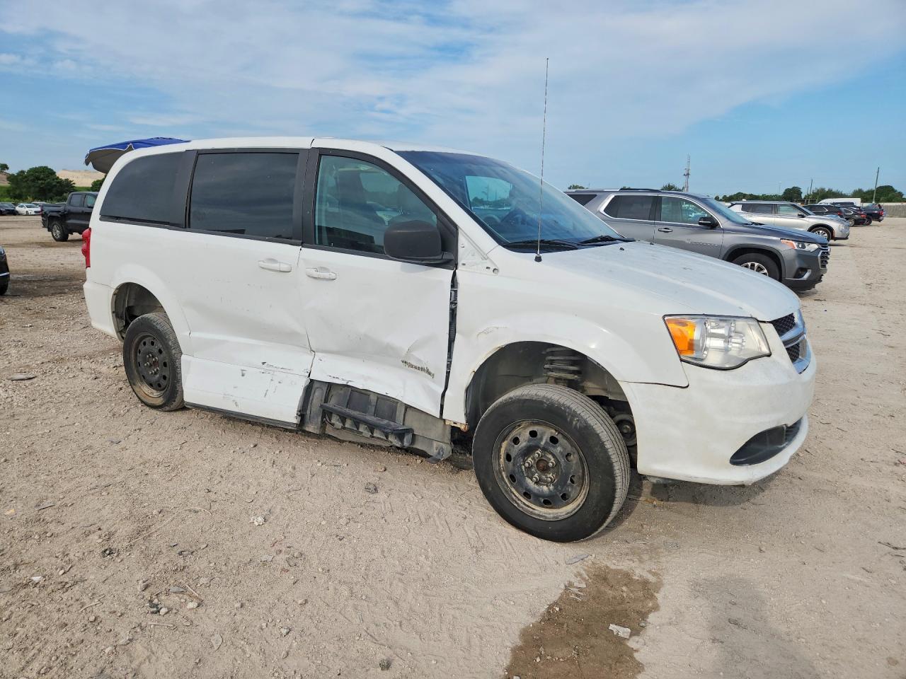 2018 Dodge Grand Caravan Se - Фото 4