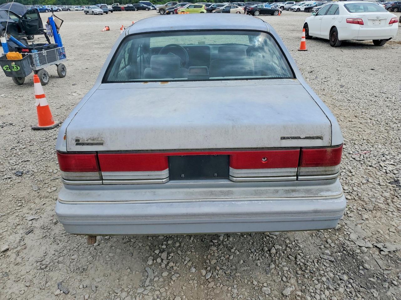 1994 Plymouth Acclaim - Image 6