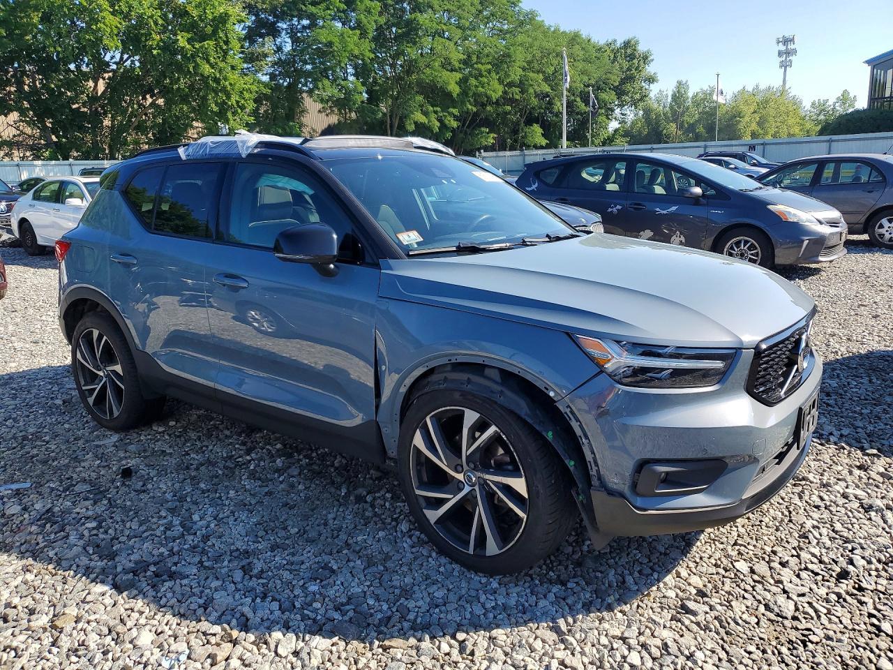 2020 Volvo Xc40 - Фото 4