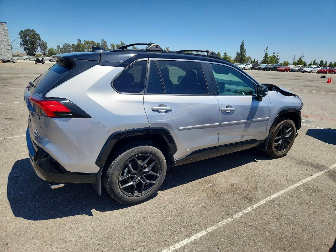 2024 Toyota Rav4 Xse - Image 3