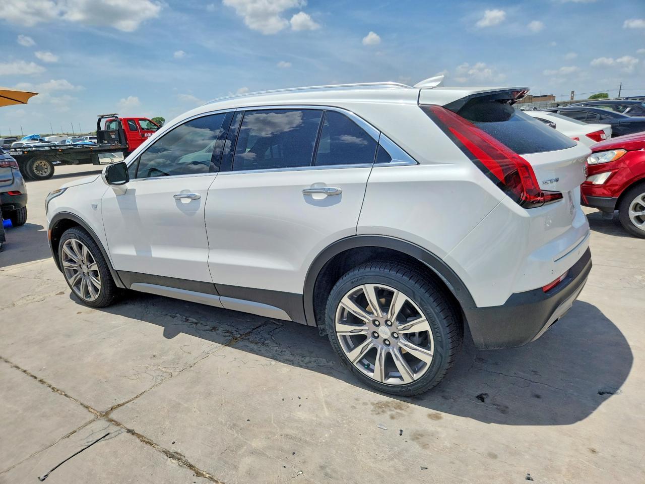 2022 Cadillac Xt4 Premium Luxury - Фото 2
