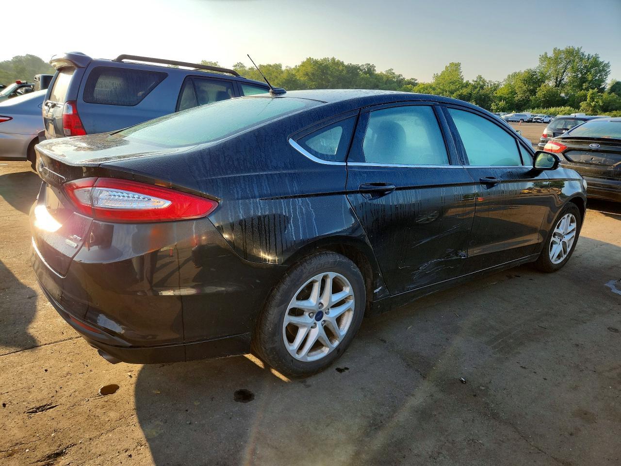 2016 Ford Fusion Se - Фото 3