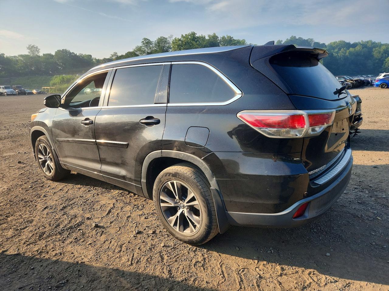 2016 Toyota Highlander Xle - Фото 2