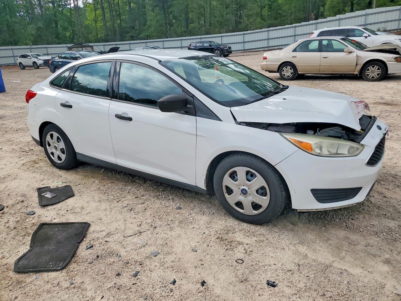 2016 Ford Focus S - Фото 4
