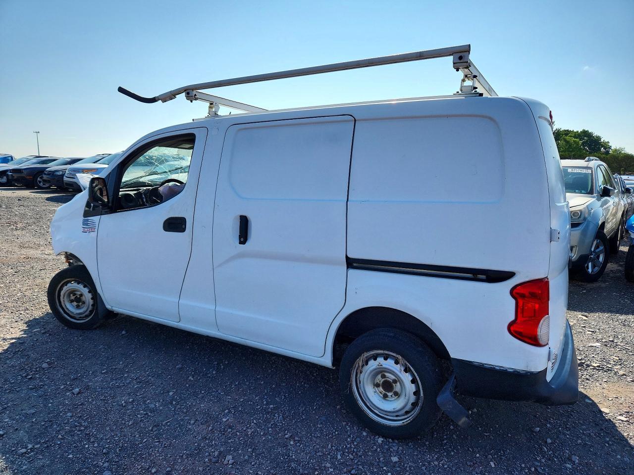 2015 Nissan Nv200 S - Delivery Van - Фото 2