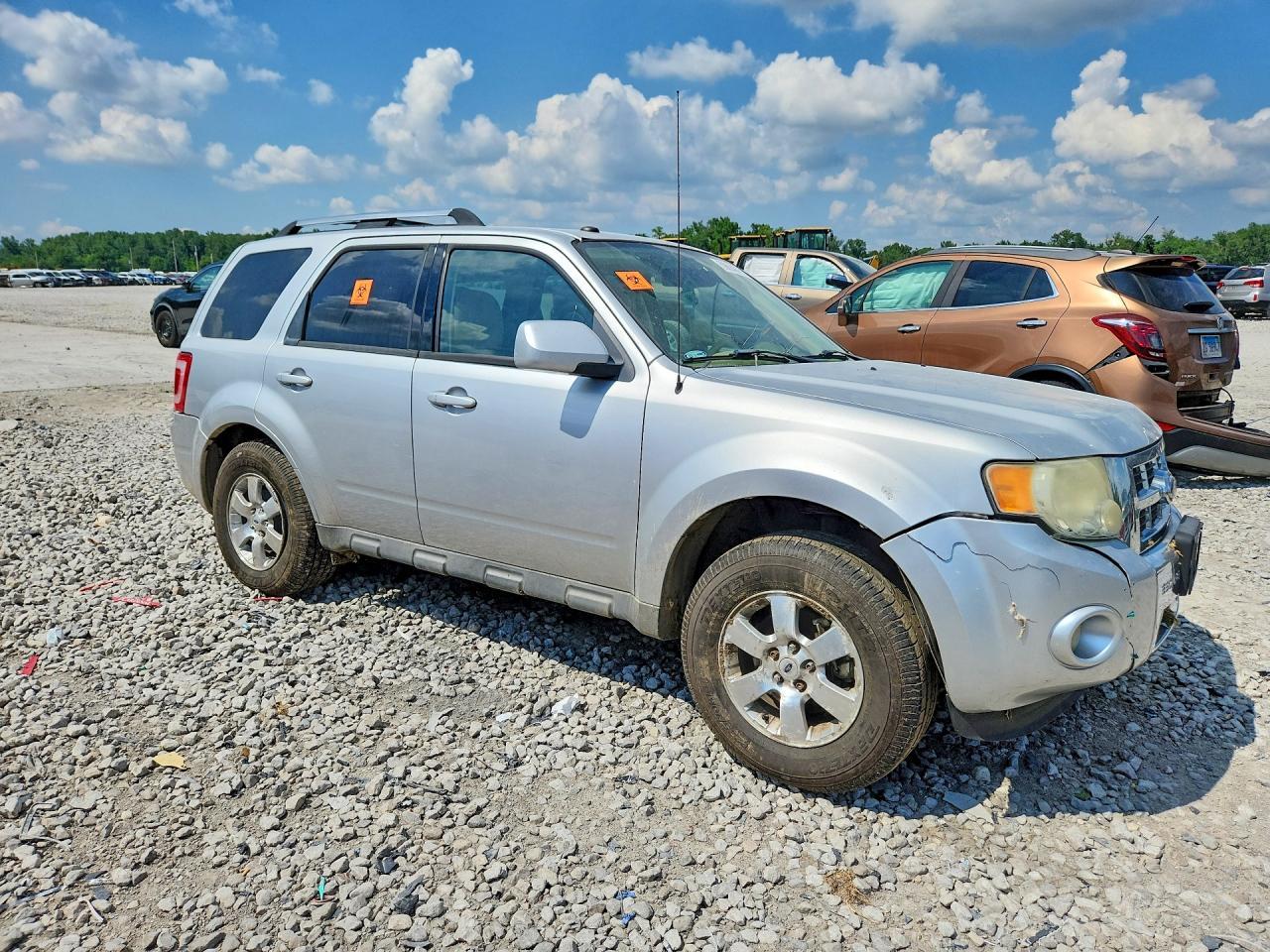 2010 Ford Escape Limited - Image 4