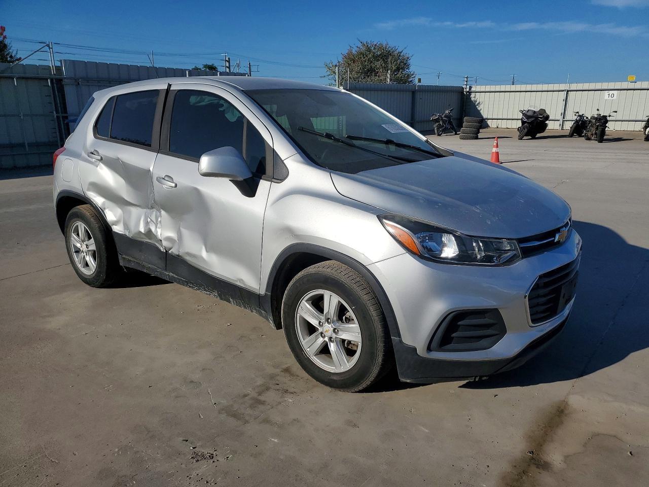 2020 Chevrolet Trax Ls - Фото 4