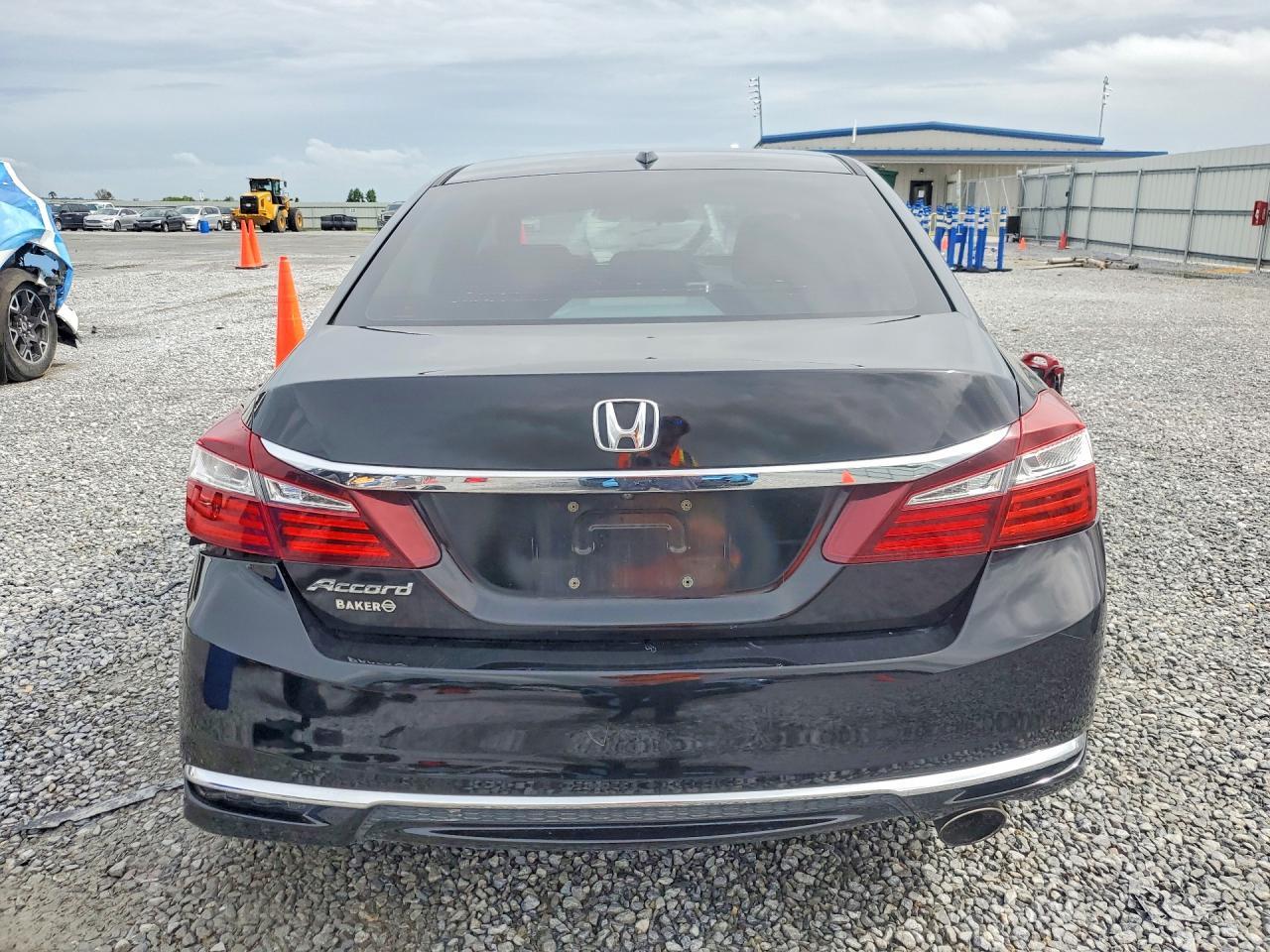 2016 Honda Accord Ex - Image 6
