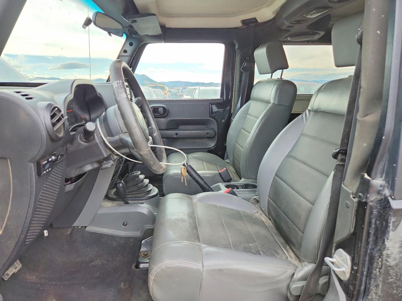 2009 Jeep Wrangler X - Image 7