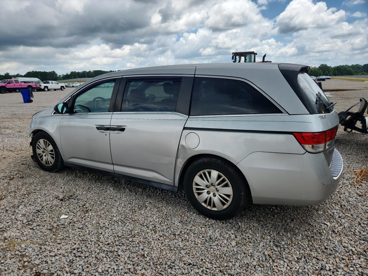 2015 Honda Odyssey Lx - Image 2