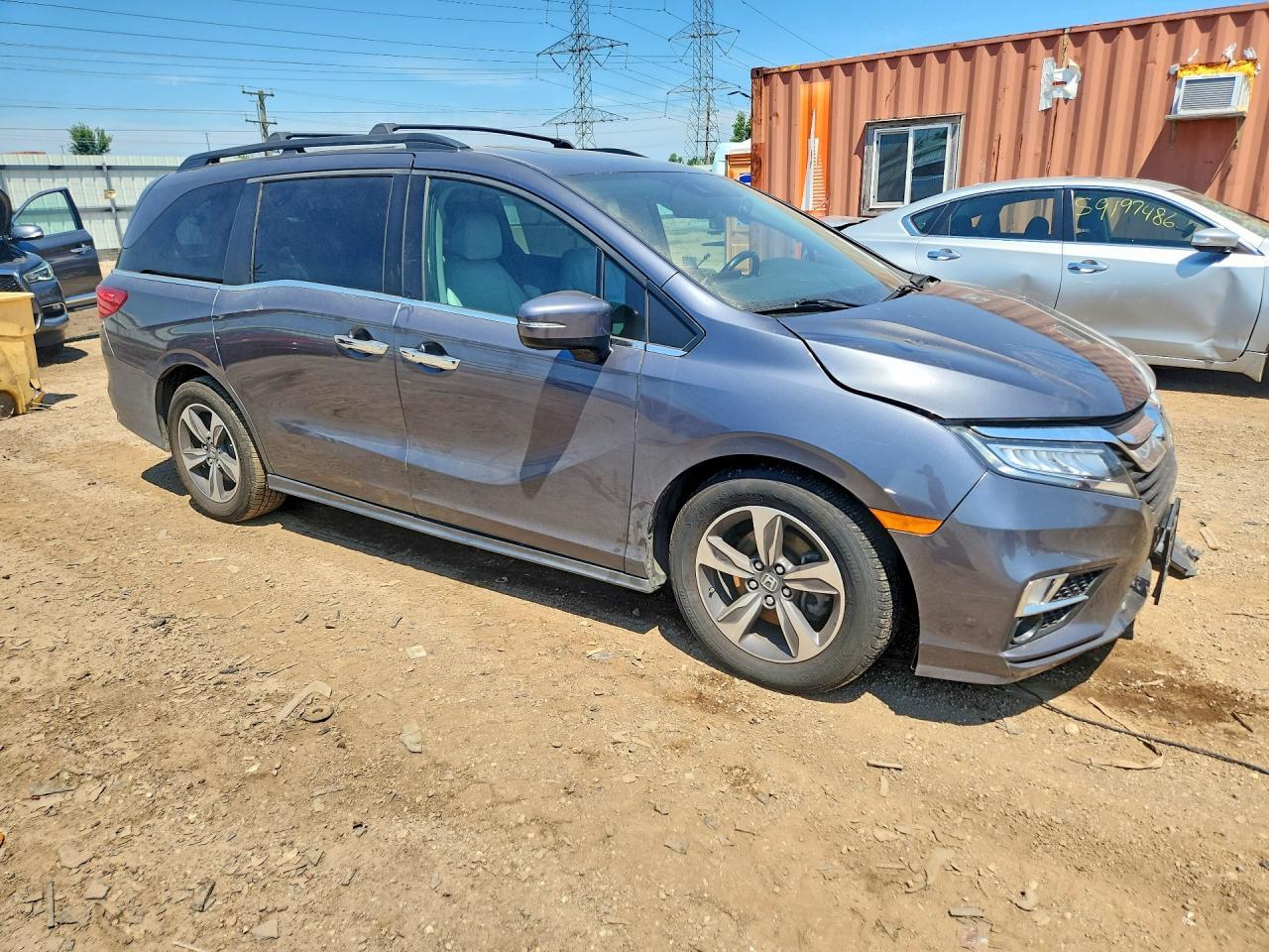 2018 Honda Odyssey Touring - Фото 4