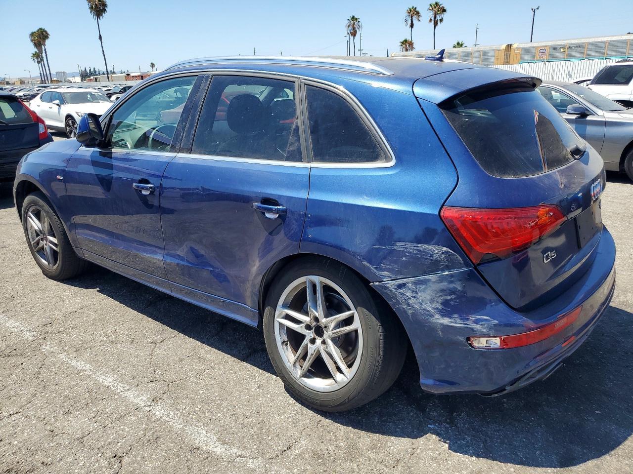 2013 Audi Q5 Premium Plus - Image 2
