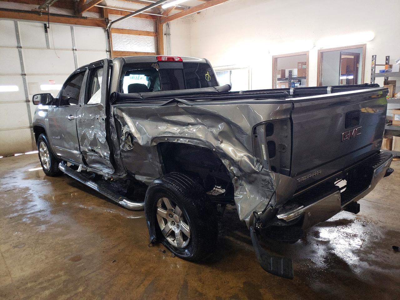 2017 GMC Sierra K1500 Slt - Image 2