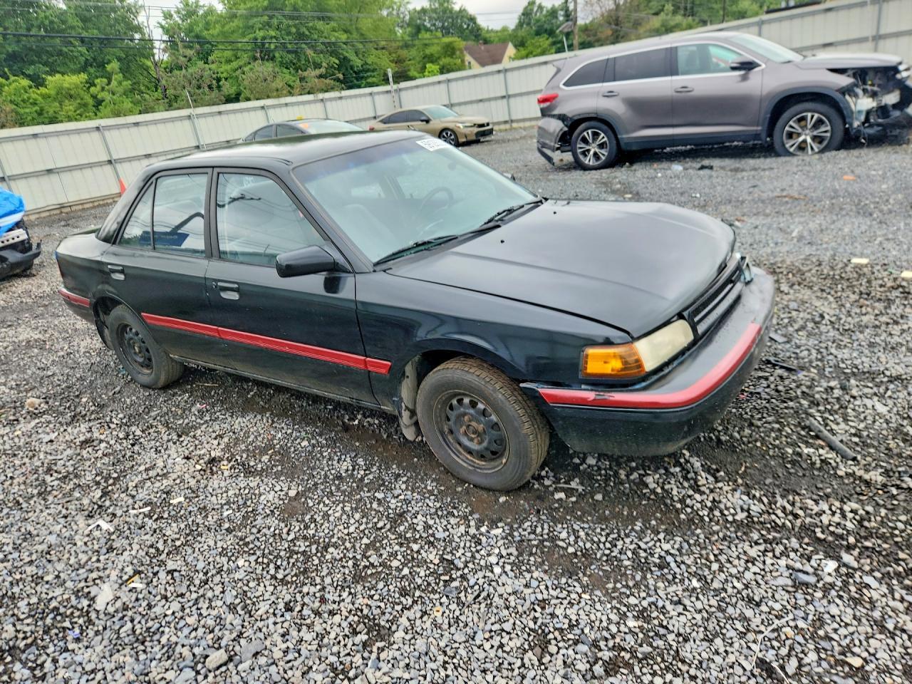 1990 Mazda Protege Se - Image 4