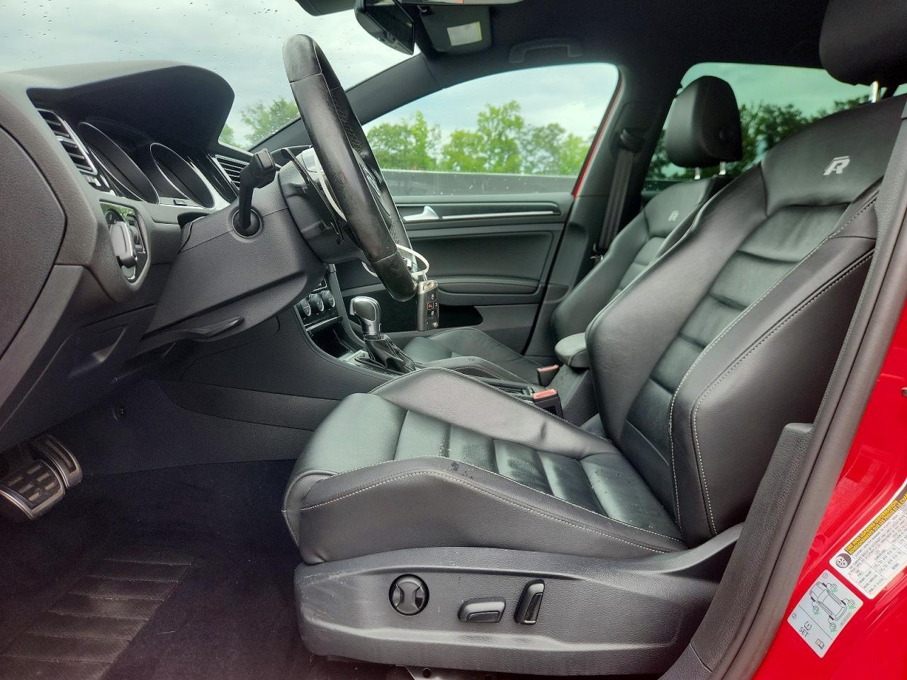 2016 Volkswagen Golf R - Image 7