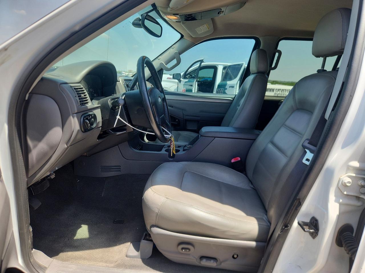 2005 Ford Explorer Xlt - Фото 7