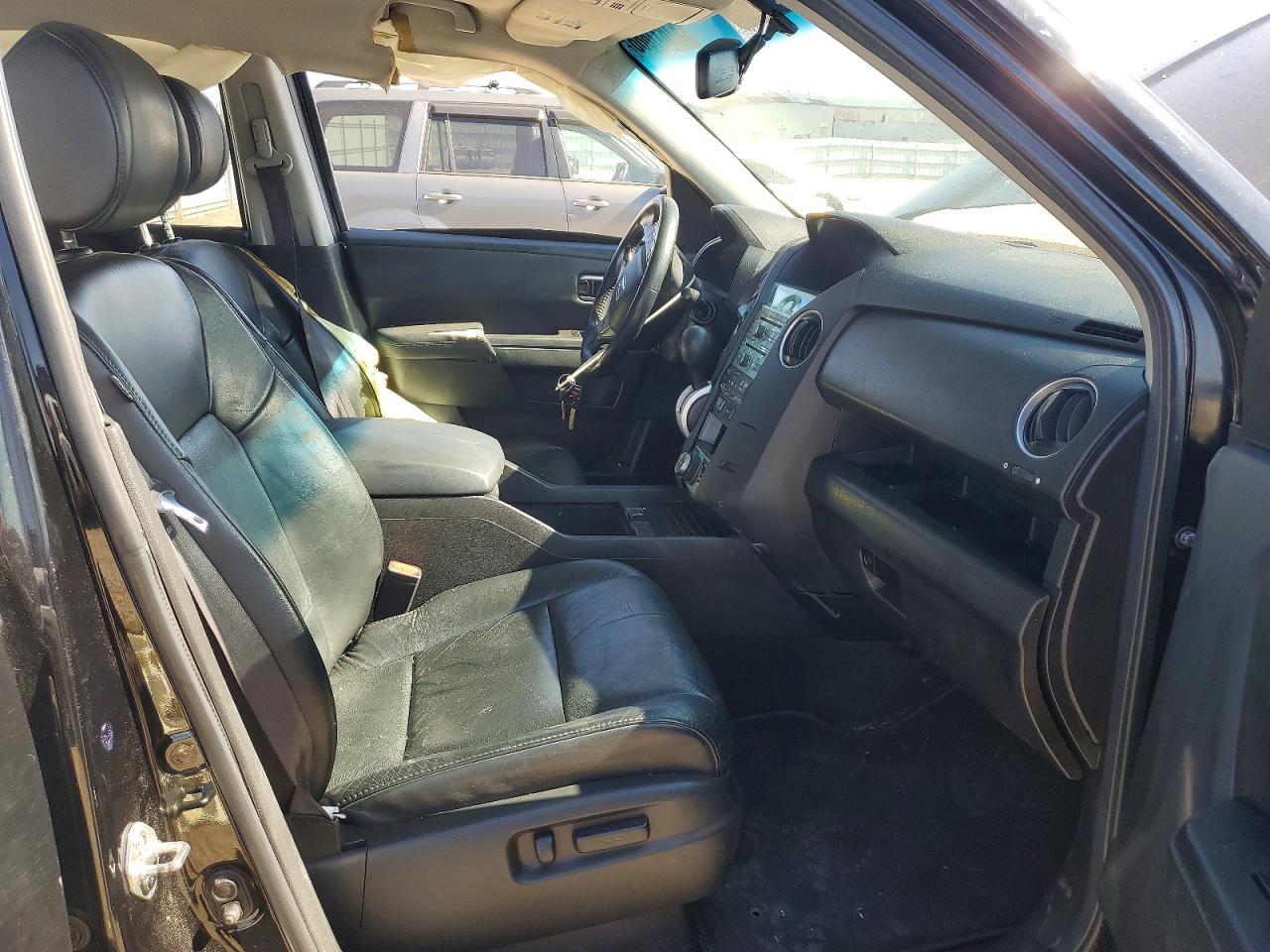 2010 Honda Pilot Touring - Image 7