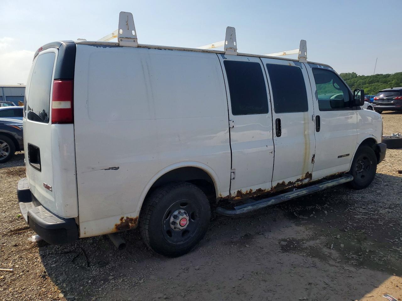 2004 GMC Savana G2500 - Фото 3