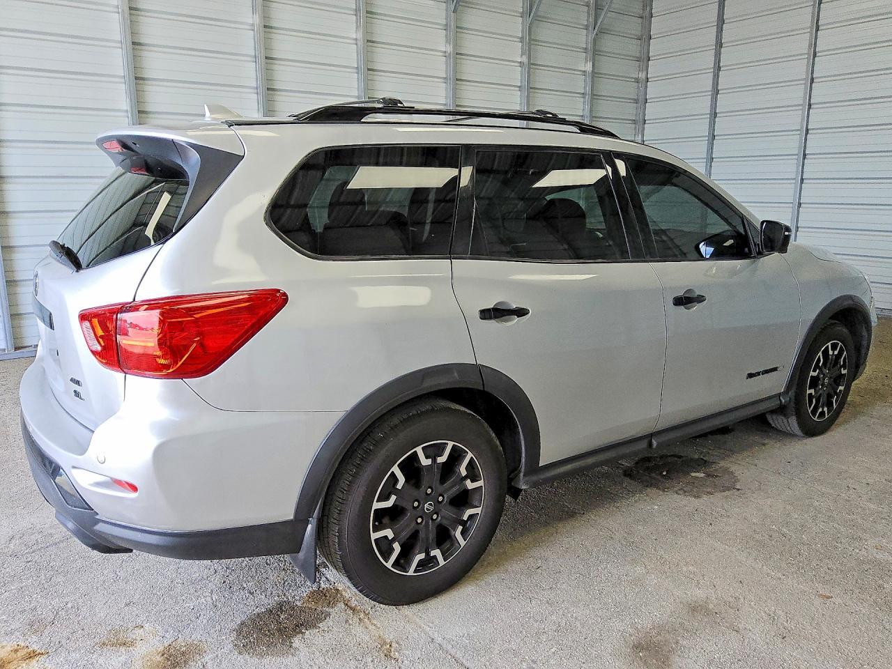 2020 Nissan Pathfinder Sl - Image 3