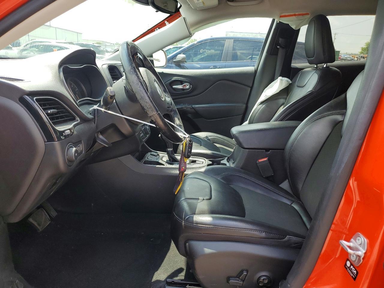 2021 Jeep Cherokee Latitude Plus - Фото 7