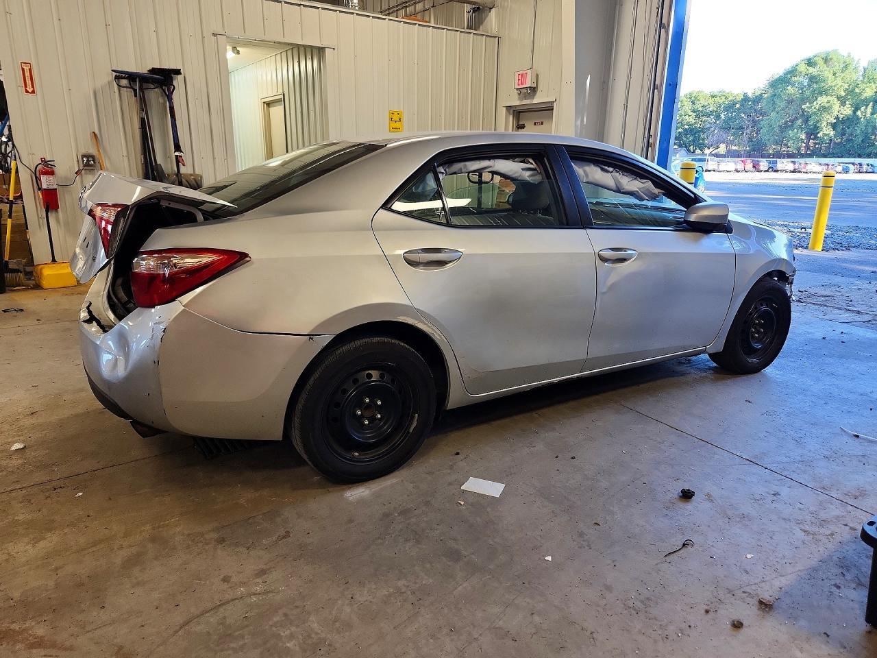 2017 Toyota Corolla Le - Фото 3