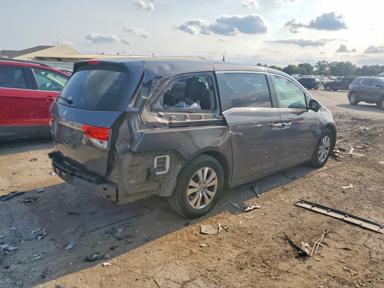 2015 Honda Odyssey Ex - Image 3