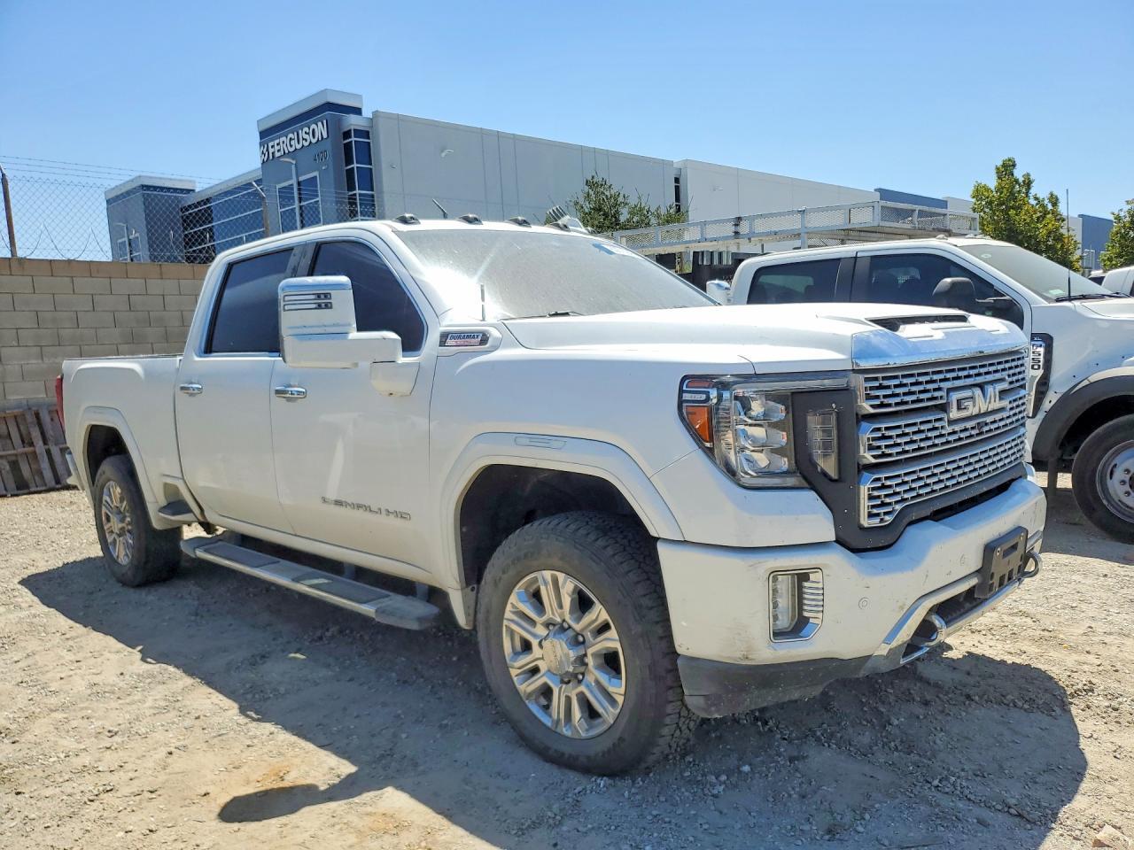2022 GMC Sierra K2500 Denali - Image 4