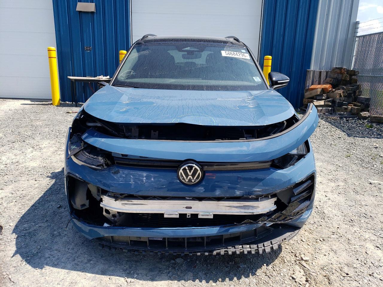 2025 Volkswagen Tiguan Se R-Line Black - Image 5