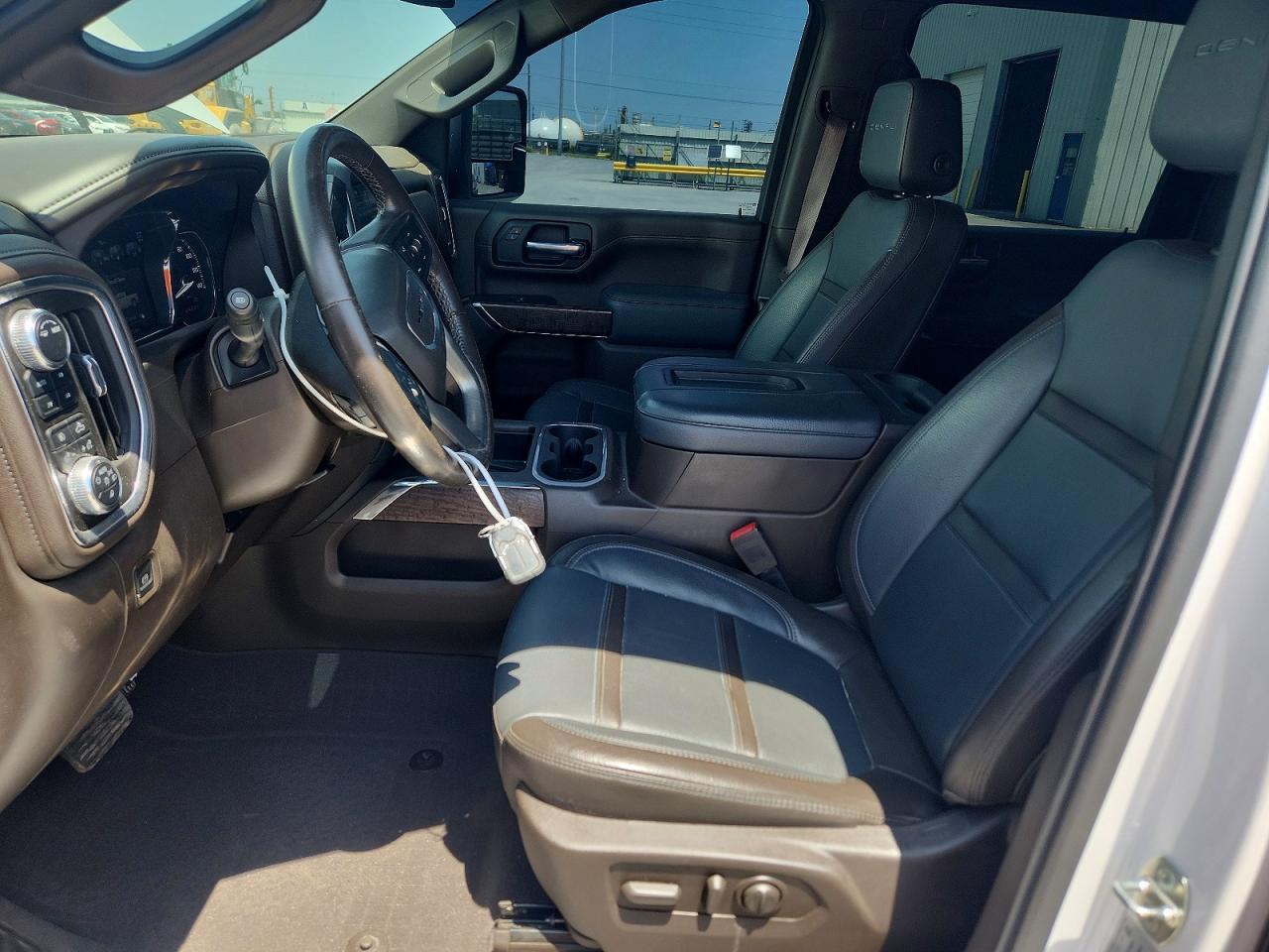 2022 GMC Sierra K2500 Denali - Image 7