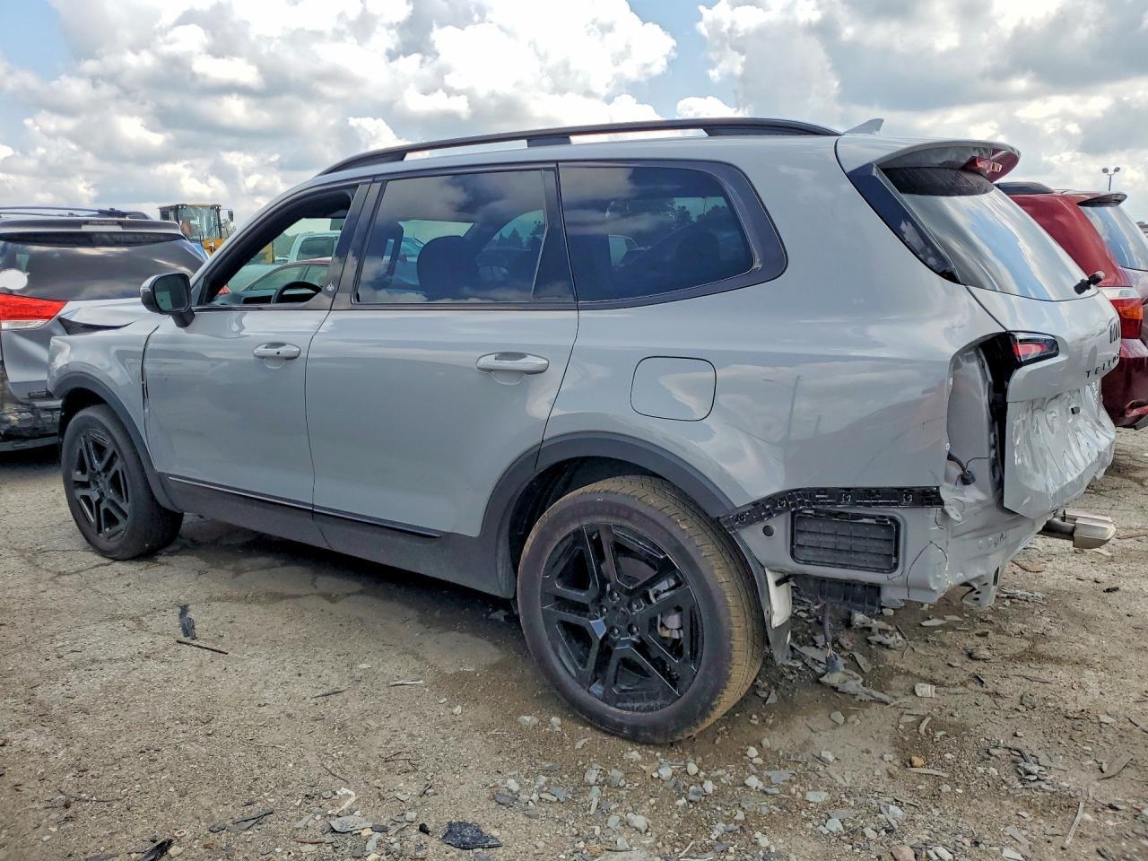 2025 Kia Telluride Ex X-Line - Фото 2