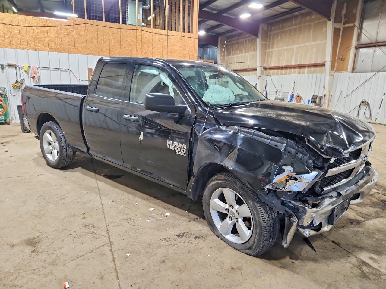 2024 Ram 1500 Classic Slt - Фото 4