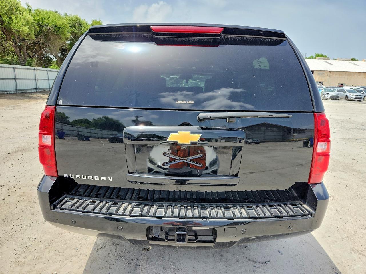 2014 Chevrolet Suburban - Фото 6