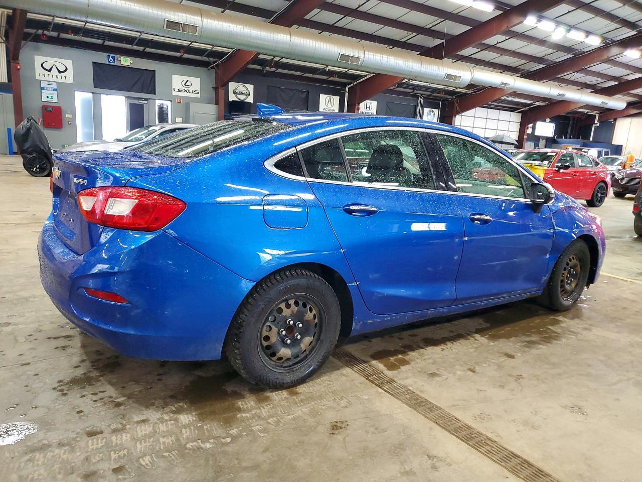 2017 Chevrolet Cruze Premier - Фото 3