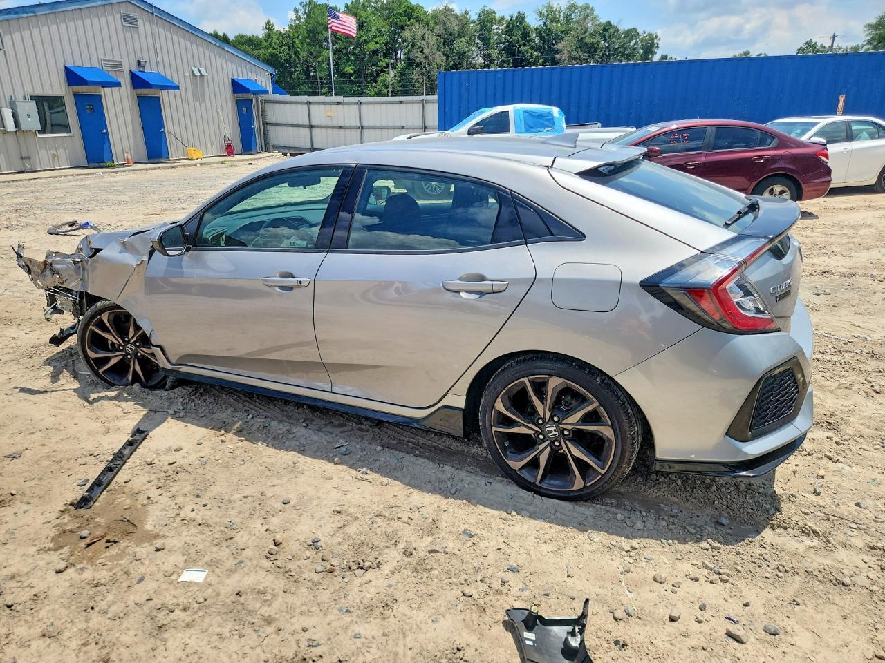 2018 Honda Civic Sport - Image 2