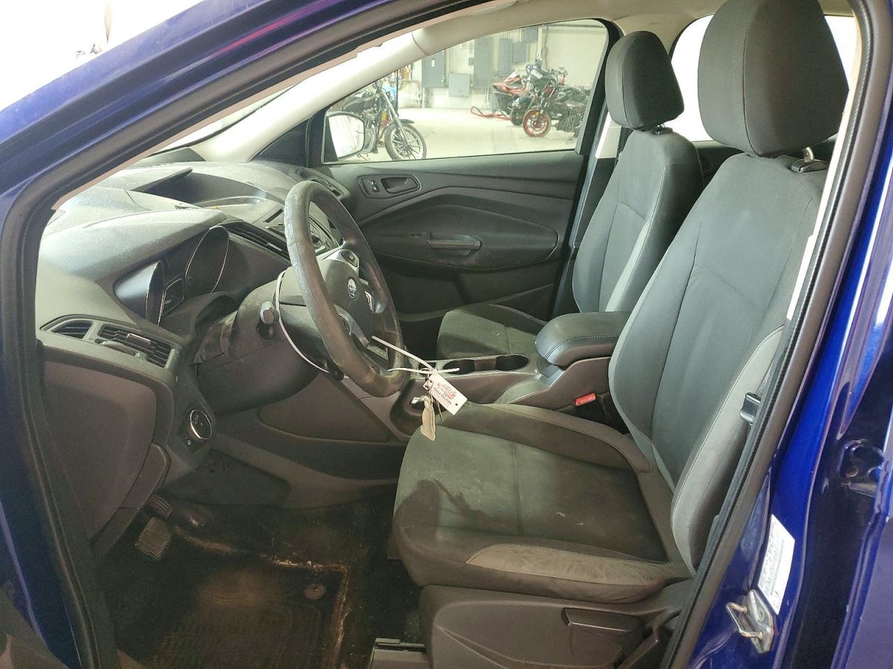 2013 Ford Escape S - Фото 7