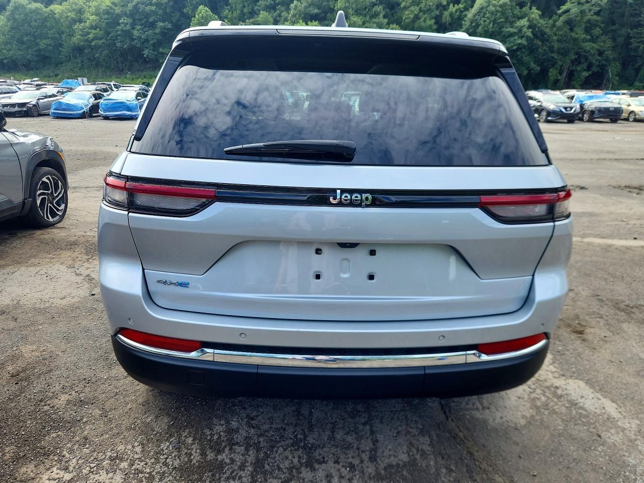 2023 Jeep Grand Cherokee Limited 4Xe - Image 6