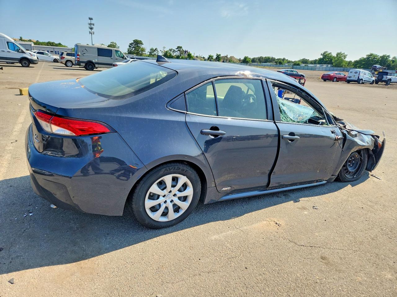 2025 Toyota Corolla Hybrid Le - Фото 3