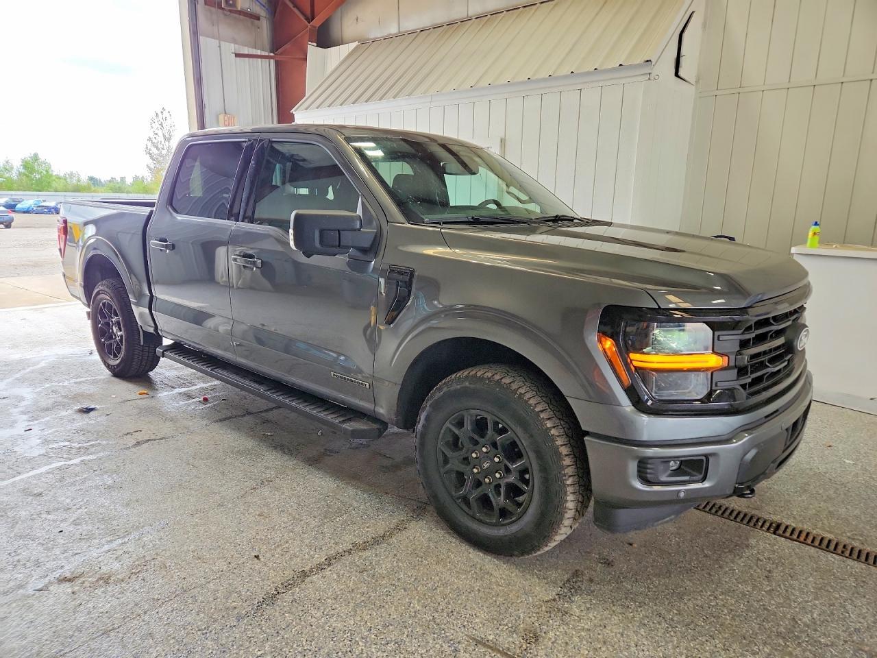 2025 Ford F150 Xlt - Image 4