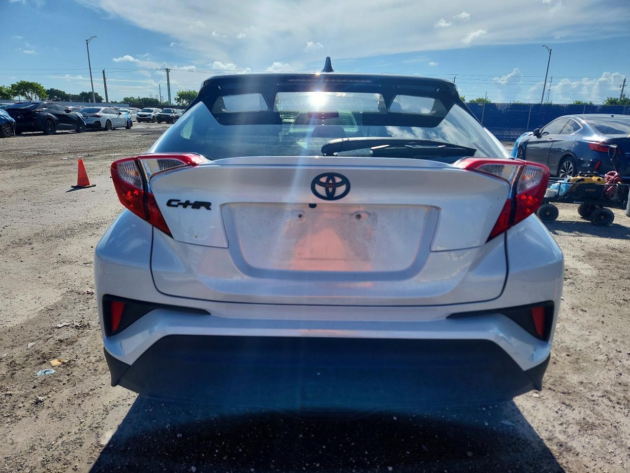 2022 Toyota C-Hr Nightshade - Image 6