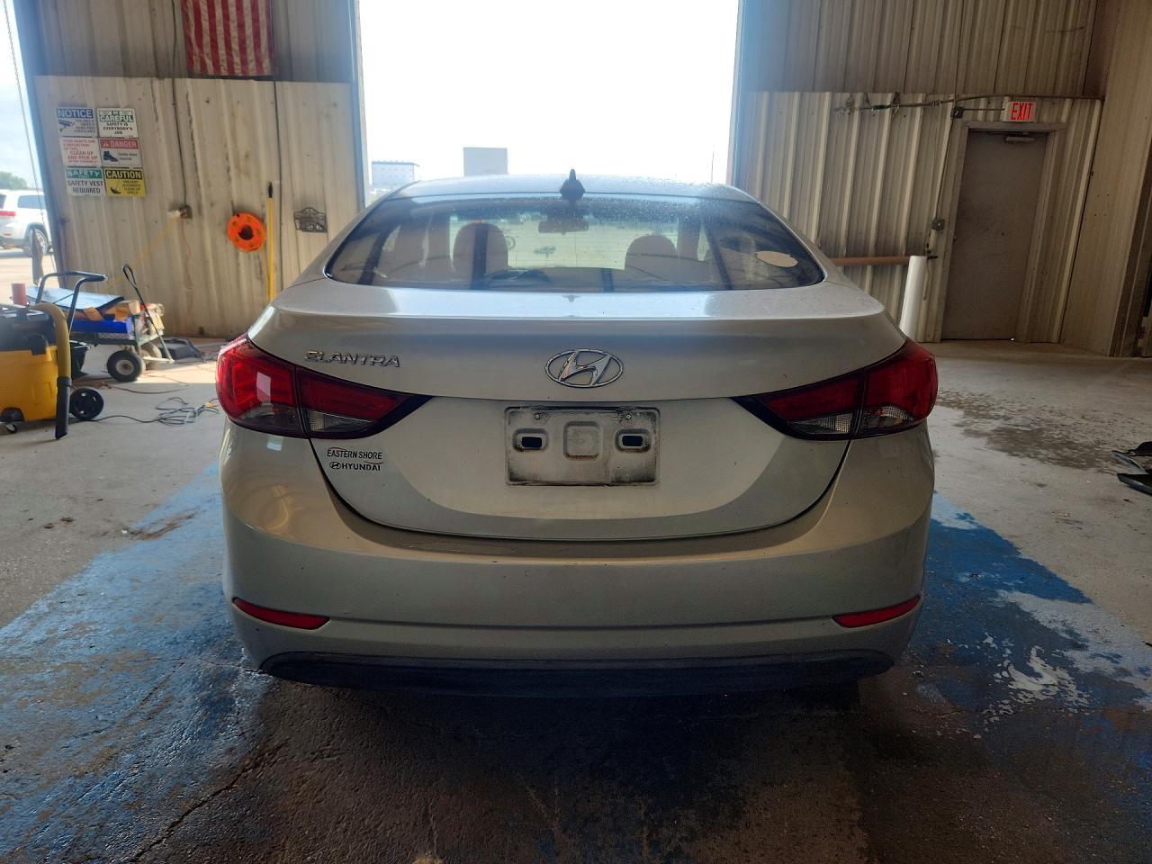 2016 Hyundai Elantra Se - Image 6