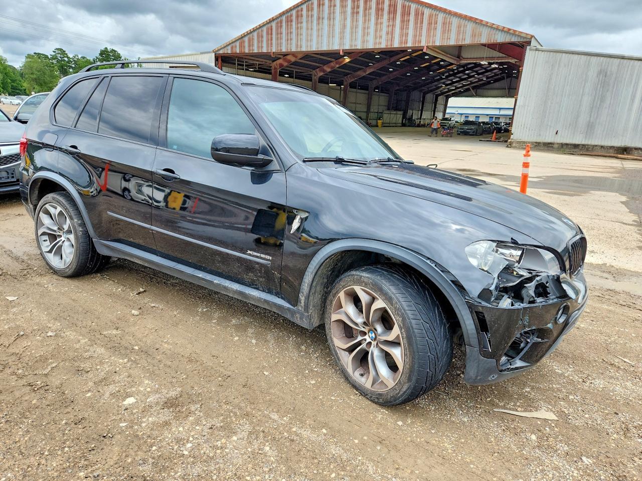 2013 BMW X5 xDrive50I - Image 4