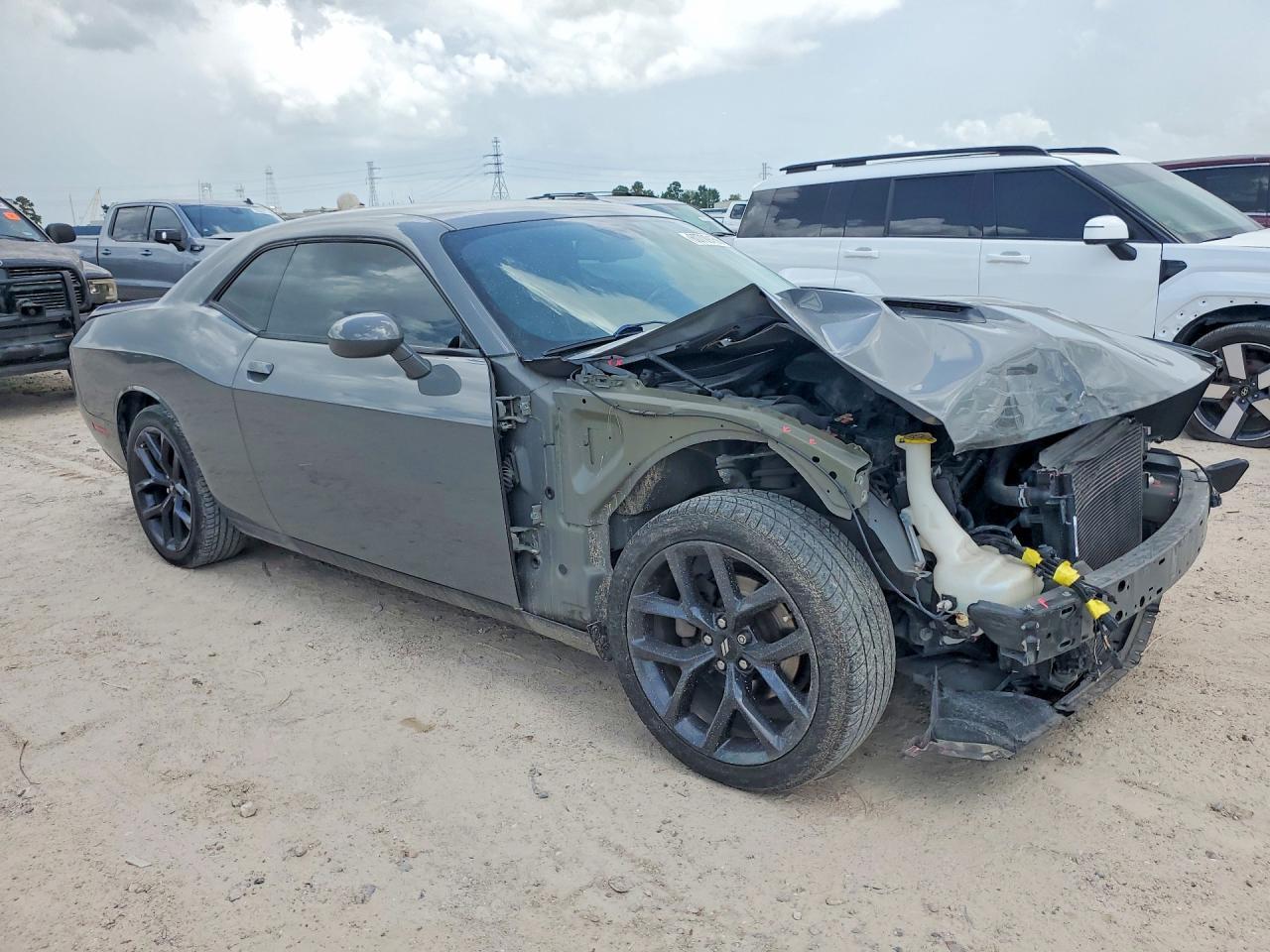 2019 Dodge Challenger Sxt - Image 4