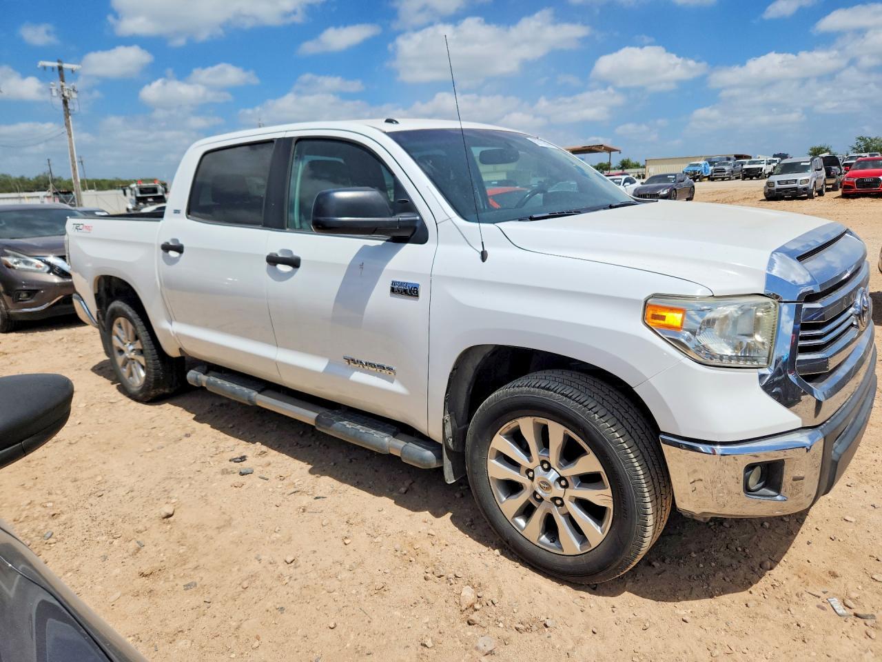 2016 Toyota Tundra Crewmax Sr5 - Image 4