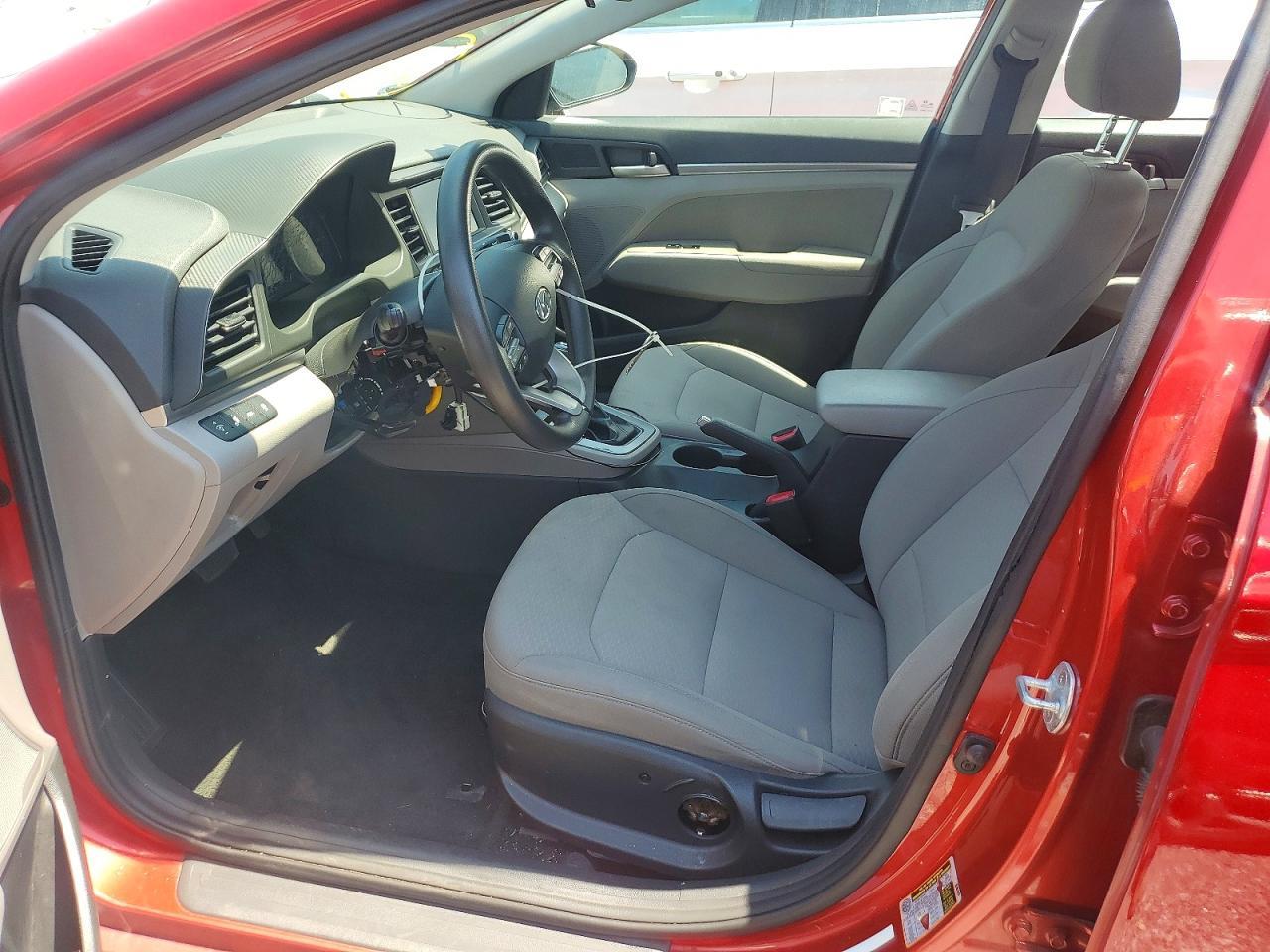 2020 Hyundai Elantra Sel - Фото 7