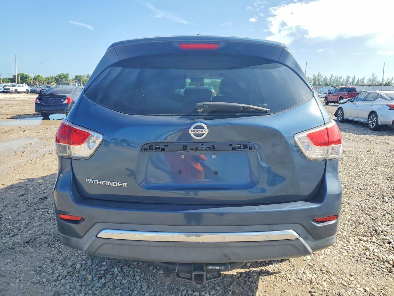 2014 Nissan Pathfinder S - Фото 6