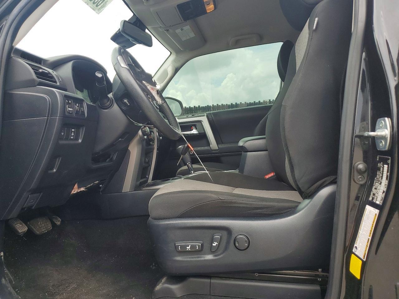 2020 Toyota 4Runner Sr5 - Image 7