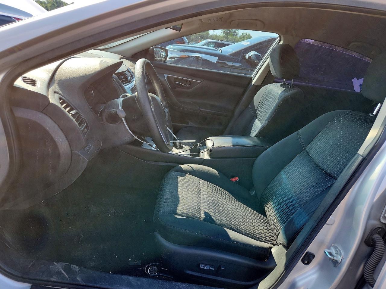 2016 Nissan Altima 2.5 S - Image 7
