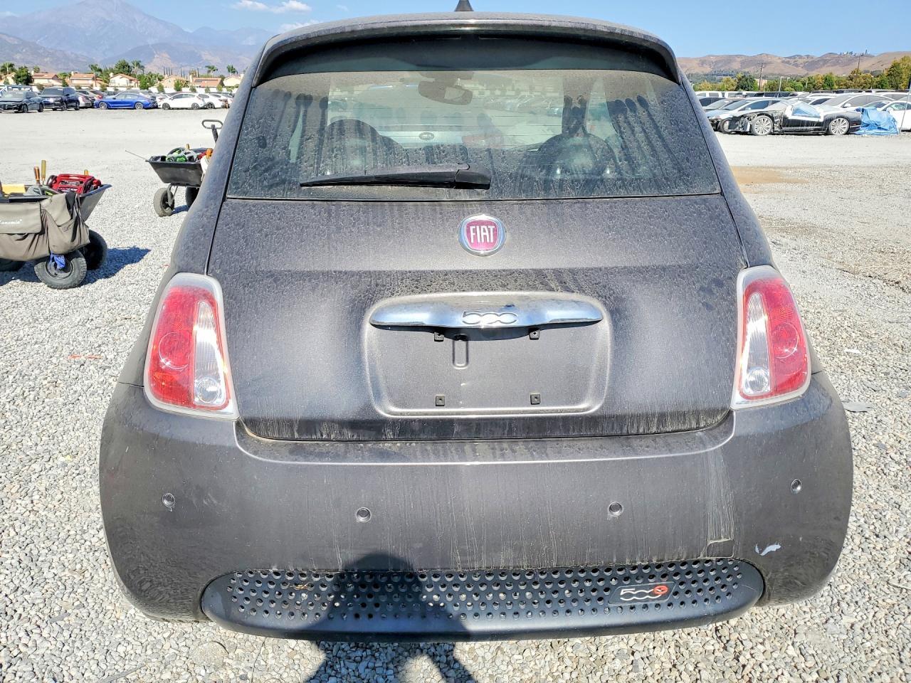 2016 Fiat 500 Electric - Image 6