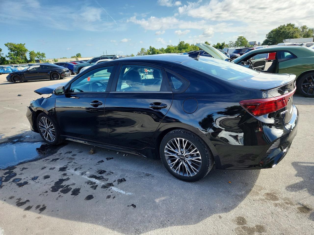 2026 Kia Forte Gt Line - Фото 2