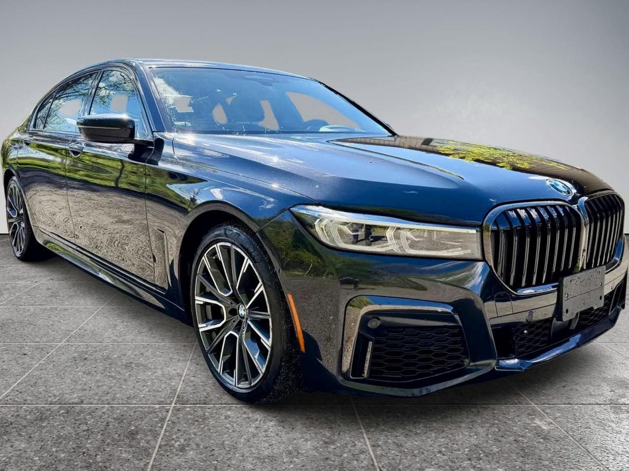 2022 BMW 740 Xi - Фото 2